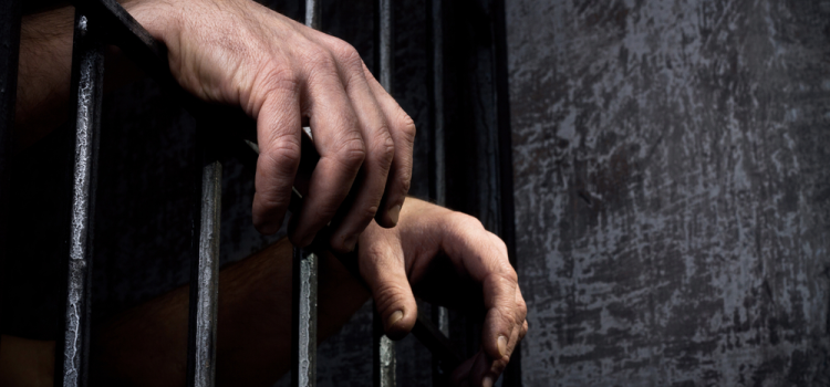 Pretenden castigar con cárcel reclutamiento de menores a actividades criminales