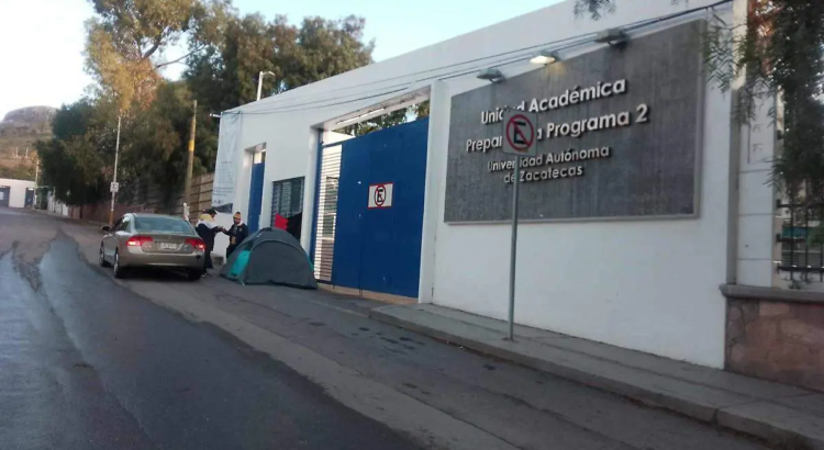 Inician paro los docentes de la UAZ