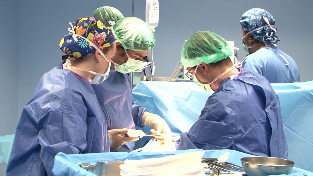 21 menores reciben implantes cocleares de forma gratuita