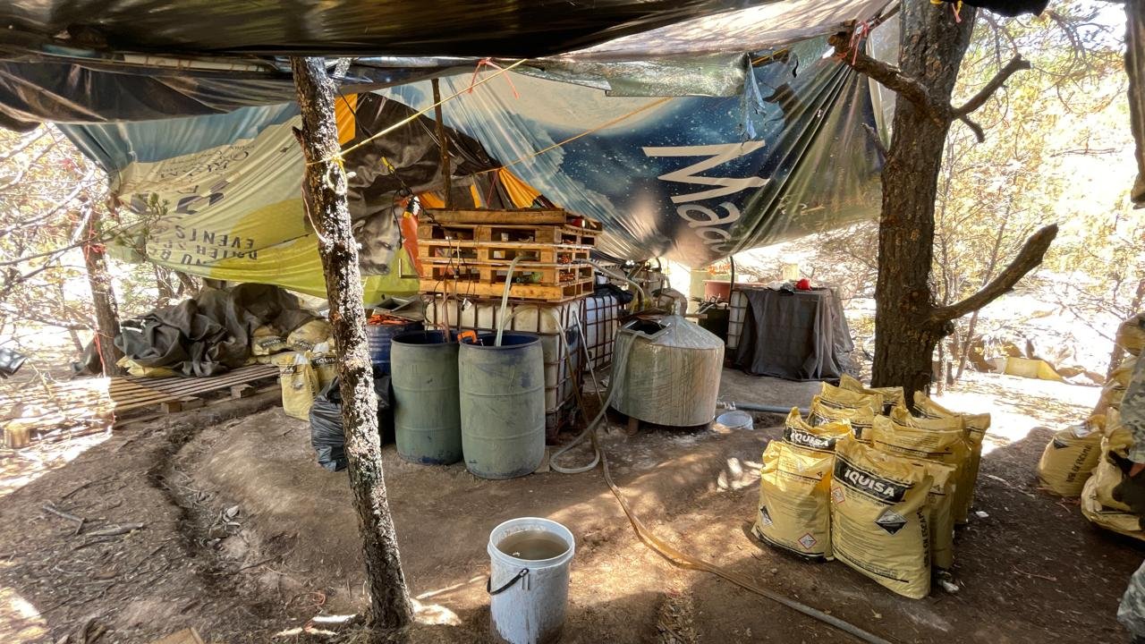 Golpe al crimen organizado en Zacatecas: aseguran cinco laboratorios de metanfetamina en 2026: FGJE